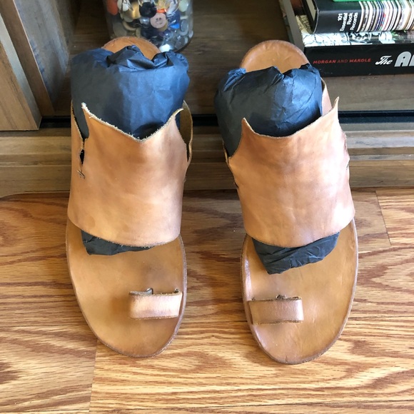 Officine Creative Shoes - Officine Creative Distressed Leather Toe Ring Slide, Size 9